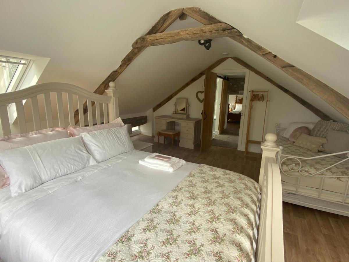 Pippin Lodge Llanwrda Екстериор снимка